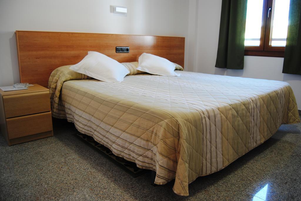 Hotel Albanta La Lantejuela Room photo